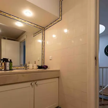 Apartment Historical 3 Bedroom Duplex In Lisbon