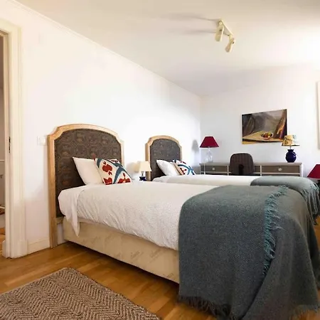 Historical 3 Bedroom Duplex In * Lisbona