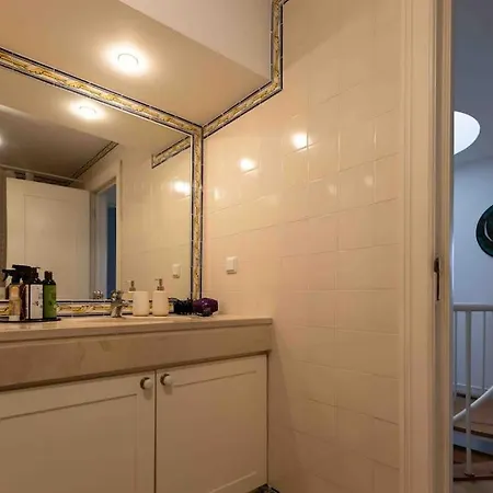 Apartment Historical 3 Bedroom Duplex In Lisbon