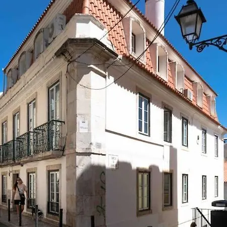 Historical 3 Bedroom Duplex In Apartmán *
